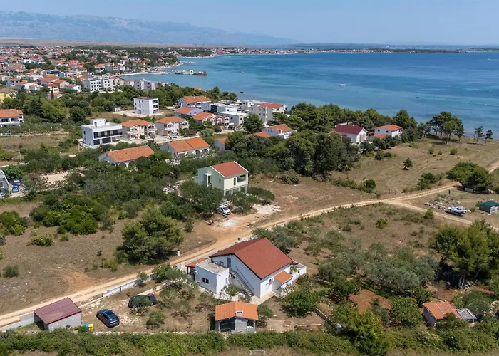 Apartment Snjeza Vir